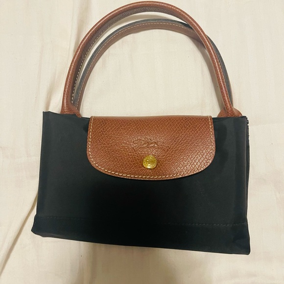 Authentic Longchamp Le Pliage M Bag // Excellent Condition - Picture 3 of 7